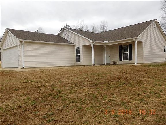 2nd image of 115 Buttonwood Dr