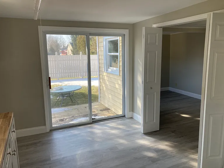 6640 Fonda Ave — Photo 4
