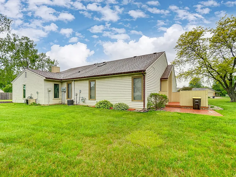 10610 Wood Flower Ct — Photo 30