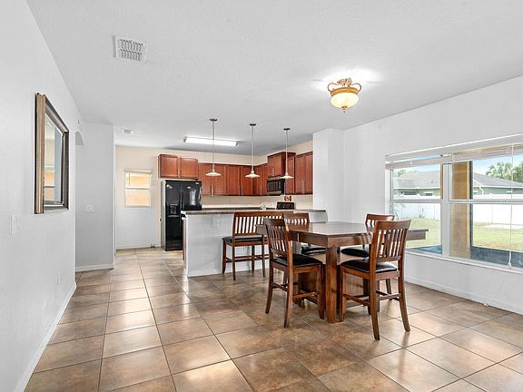 5th image of 4156 Key Colony Pl