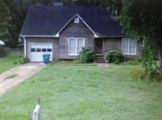 215 Meadowlark Dr, Alabaster, AL 35007
