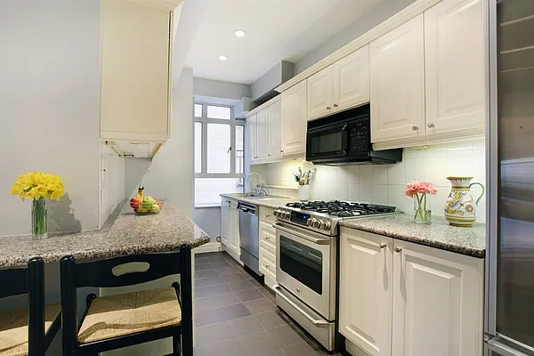 Sold by Corcoran | media 12