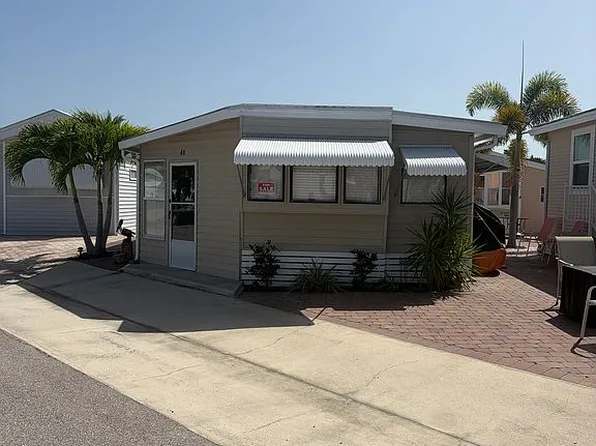48 Limetree Park Dr, Bonita Springs, FL 34135