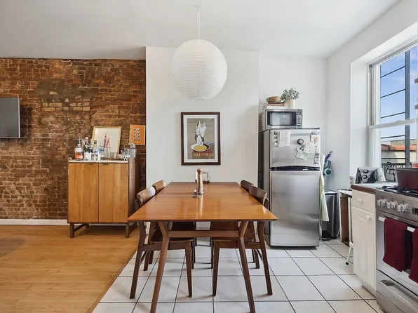 288 McGuinness Blvd, Brooklyn, NY 11222