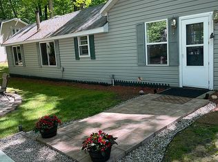 1015 S Logan Ln, Hesperia, MI 49421