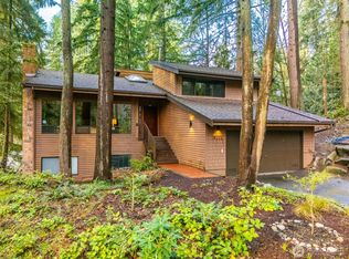 19616 44th Pl NE, Lake Forest Park, WA 98155