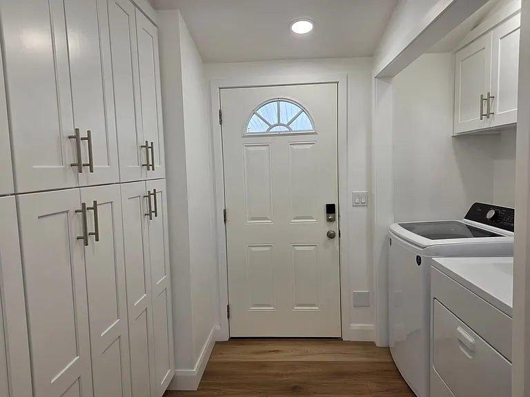 2382 Castle Rock Cir — Photo 11