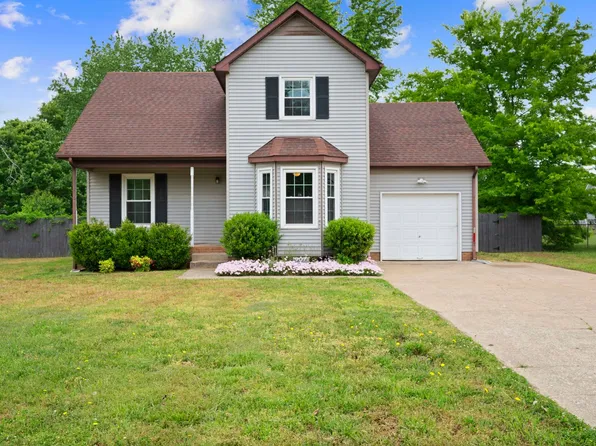 907 Desota Ln, Oak Grove, KY 42262