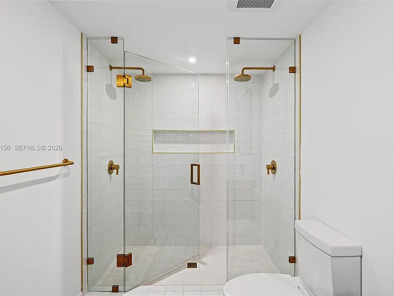 90 NE 32nd St #627 — Photo 26