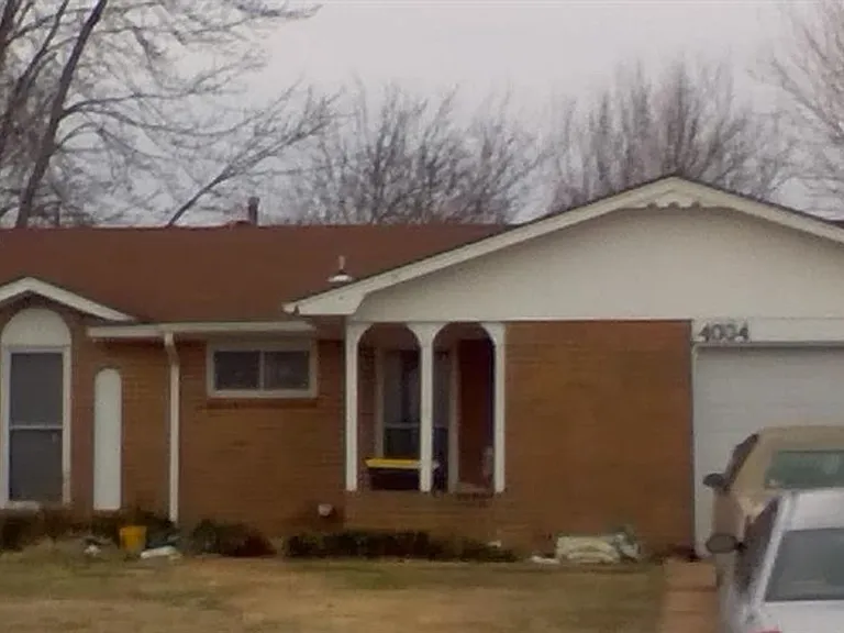 4004 SE 45th Ter — Photo 1