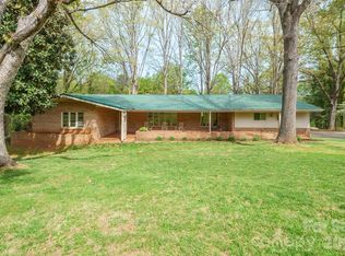 465 28th Avenue Ln NE, Hickory, NC 28601