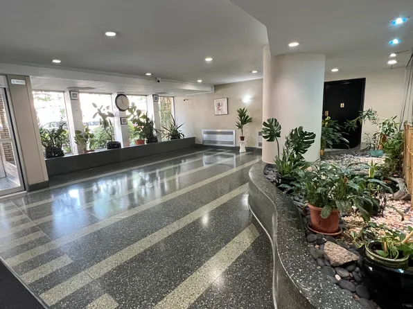 31-85 Crescent Street image 27 of 29