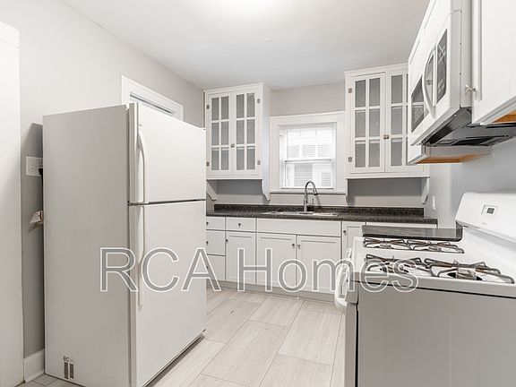 5th image of 509 N Bradley Ave