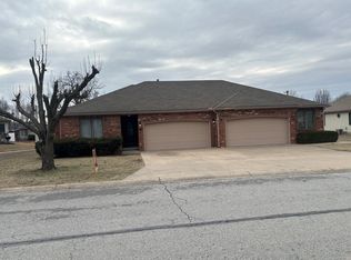 118 W Briarbrook Ln, Carl Junction, MO 64834