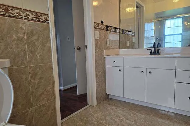 6504 Heather Way — Photo 8