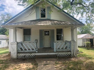 1104 Perry Ave, Cape Girardeau, MO, 63701