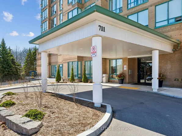 711 Rossland Rd E #1209, Whitby, ON L1N 8Z1