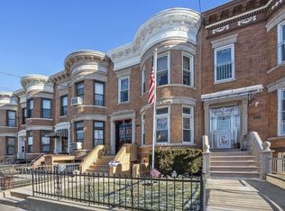 7121 10th Ave, Brooklyn, NY 11228