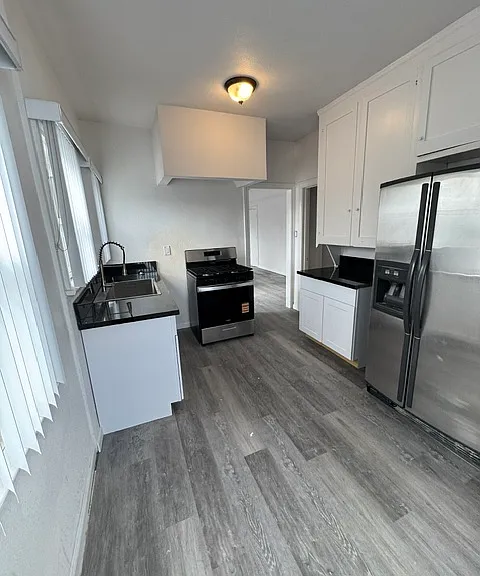 4915 W San Vicente Blvd #2 — Photo 11