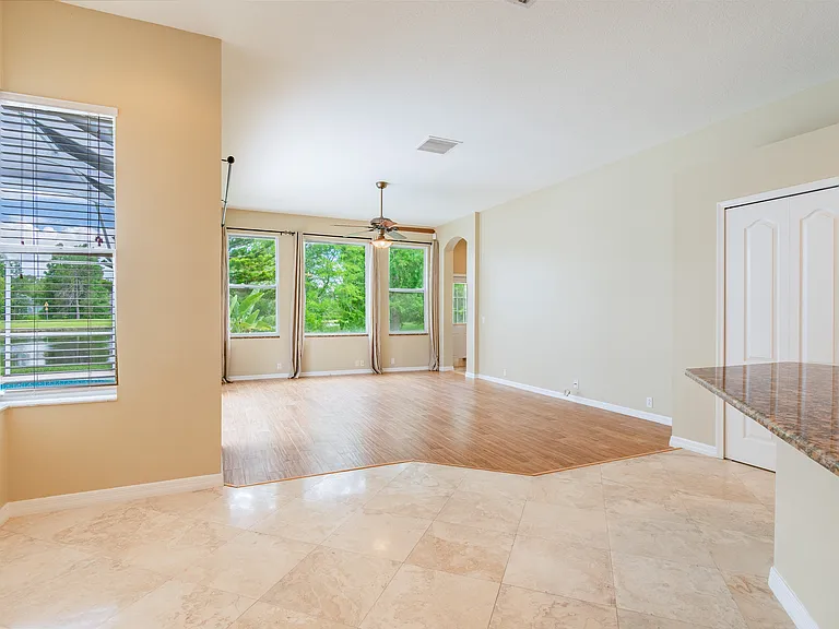 10506 Chelmsford Way — Photo 17
