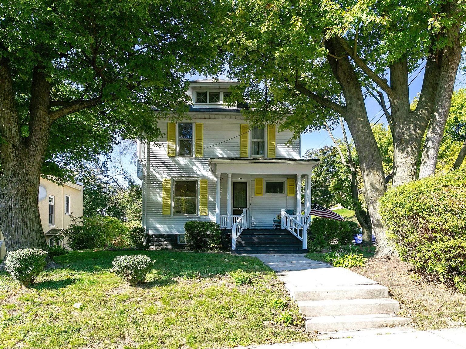 108 Greenwood Ave, Bettendorf, IA 52722 Zillow