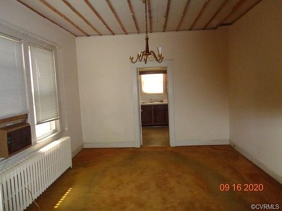 2nd image of 3052 Forest Hill Ave