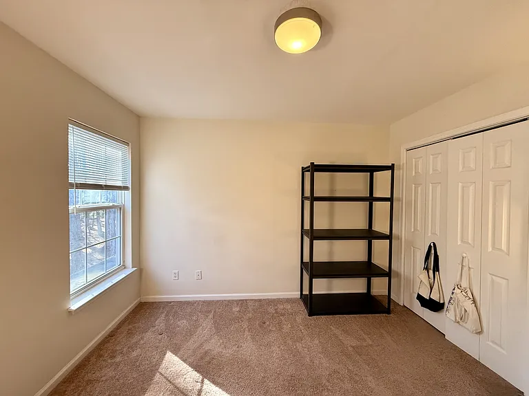 1104 Harvester Cir #1 — Photo 27
