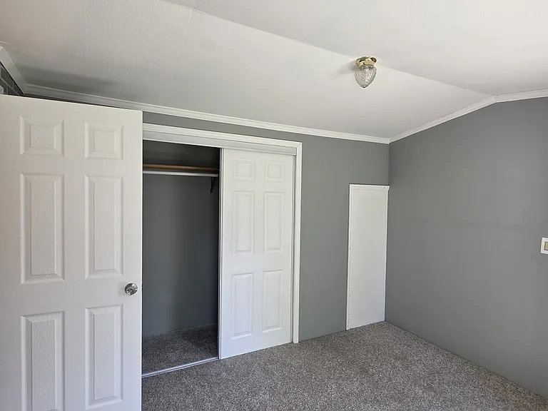 58 W Manor St #58B — Photo 8