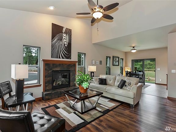 The Grand Cedar 2,307sf as Built in Sterling Hills Estates - The Grand Cedar on Lot 31 in Silverthorne will have different selections for upgrades and standards.