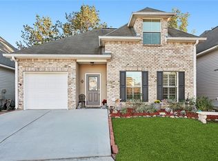 333 Lismore Ln, Covington, LA 70433