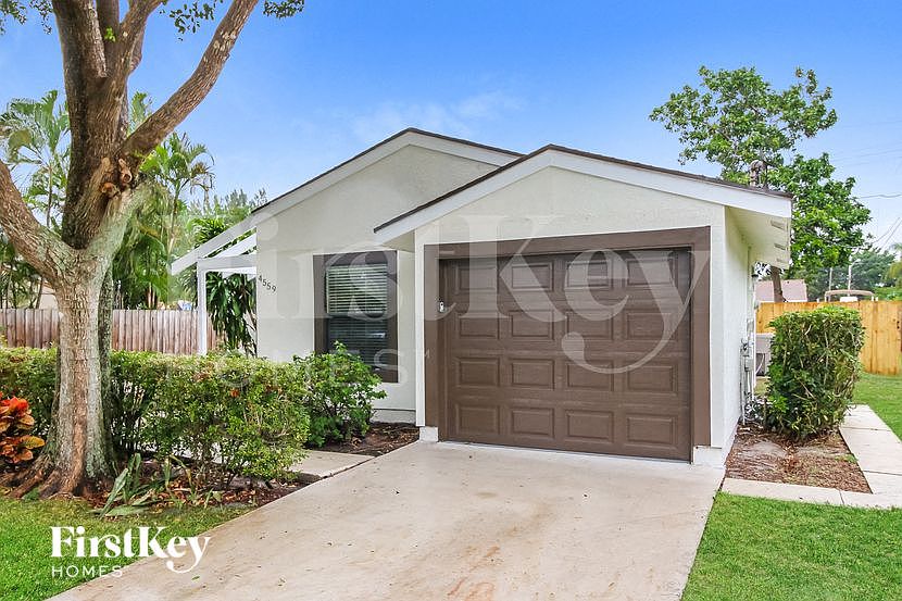 1st image of 4559 Appaloosa St