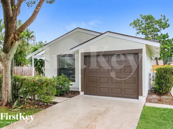 4559 Appaloosa St, West Palm Beach, FL 33417
