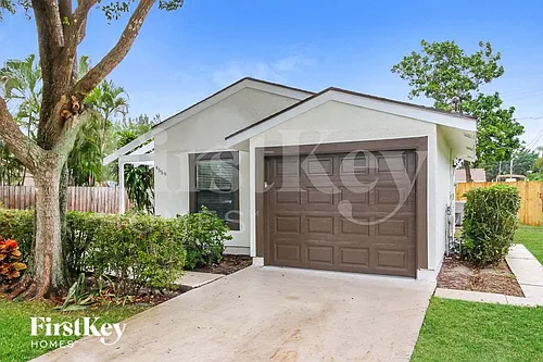 4559 Appaloosa St Photo 1
