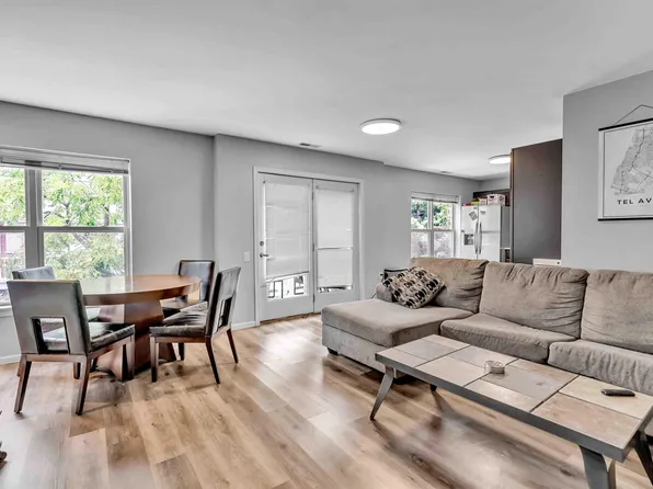 617 E Dayton St APT B, Madison, WI 53703