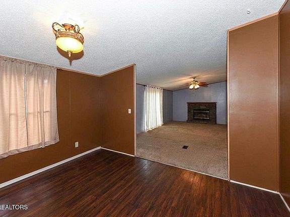 4th image of 1248 Mountain View Cir