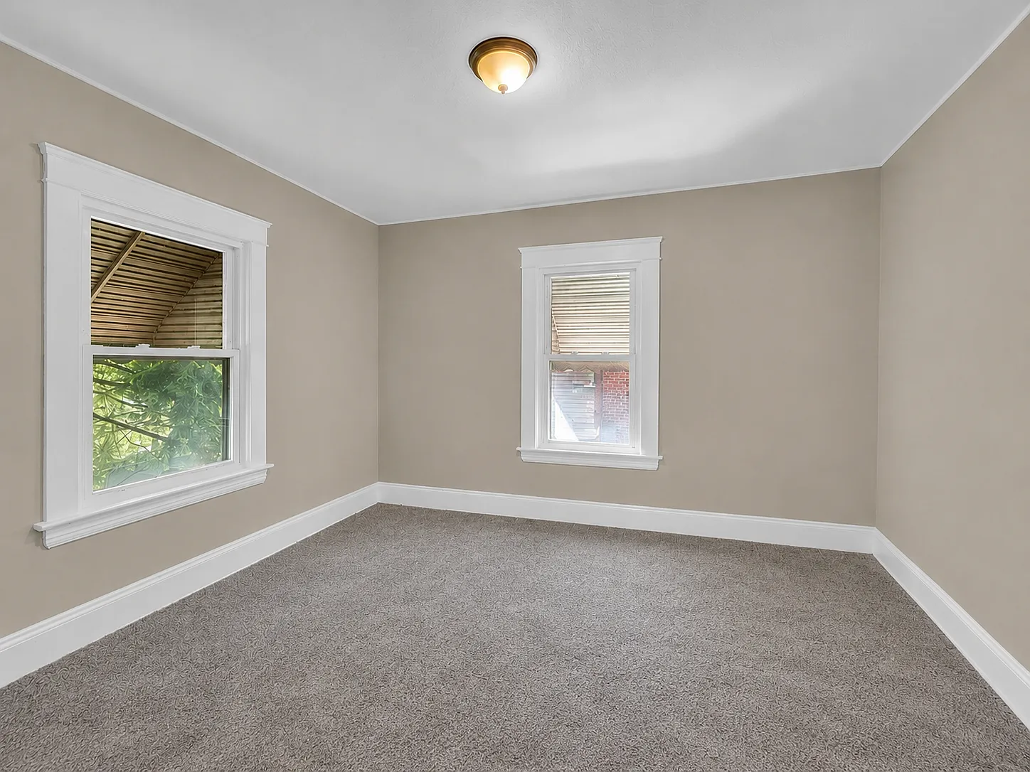 3 bed, 1300 sqft, $1,850 — Photo 2