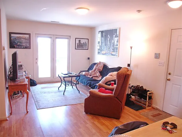 11 Kent Ct #3 — Photo 3