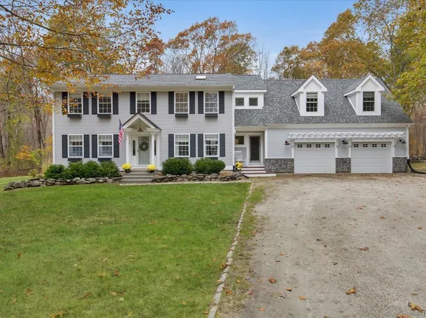 74 Erdoni Road, Columbia, CT 06237