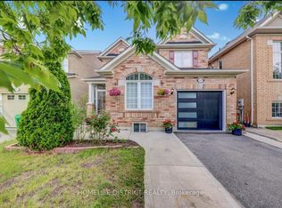 51 Seascape Cres, Brampton, ON L6P3C5