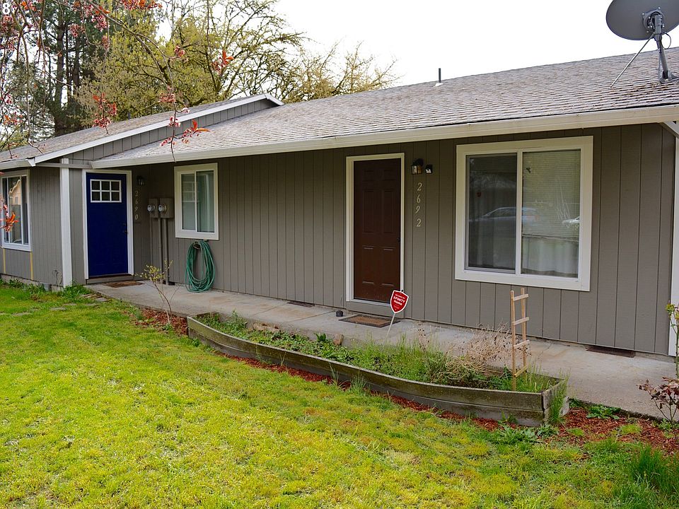 1st image of 2690 NE Hampton Ct