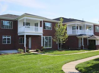 6985 Boulder Pointe Dr UNIT 72/12, Washington Township, MI 48094