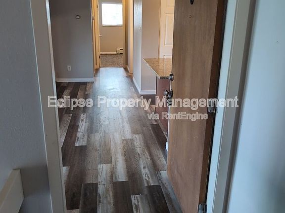 4th image of 502 Bell Ct #C6