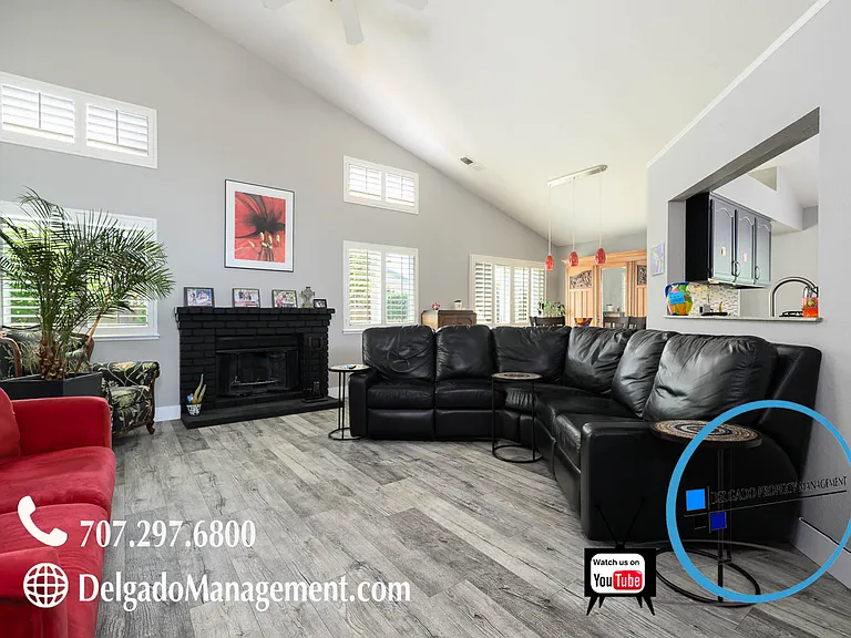 746 Tulip Ct — Photo 8