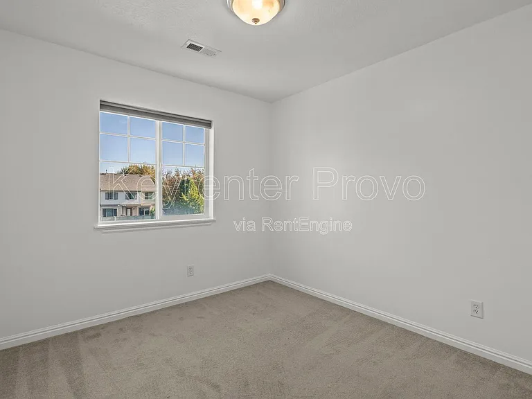 1901 W 1020 N — Photo 27
