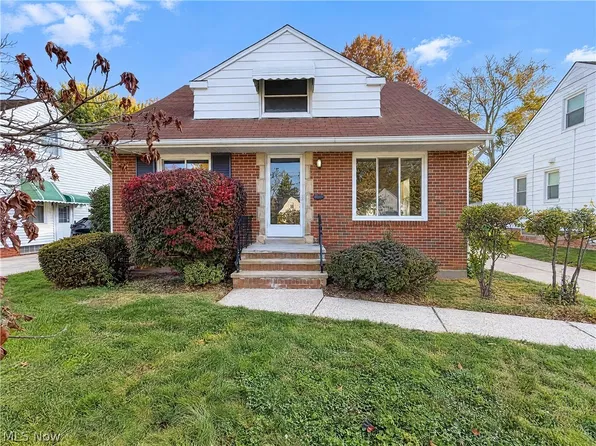 1541 E 254th St, Euclid, OH 44117