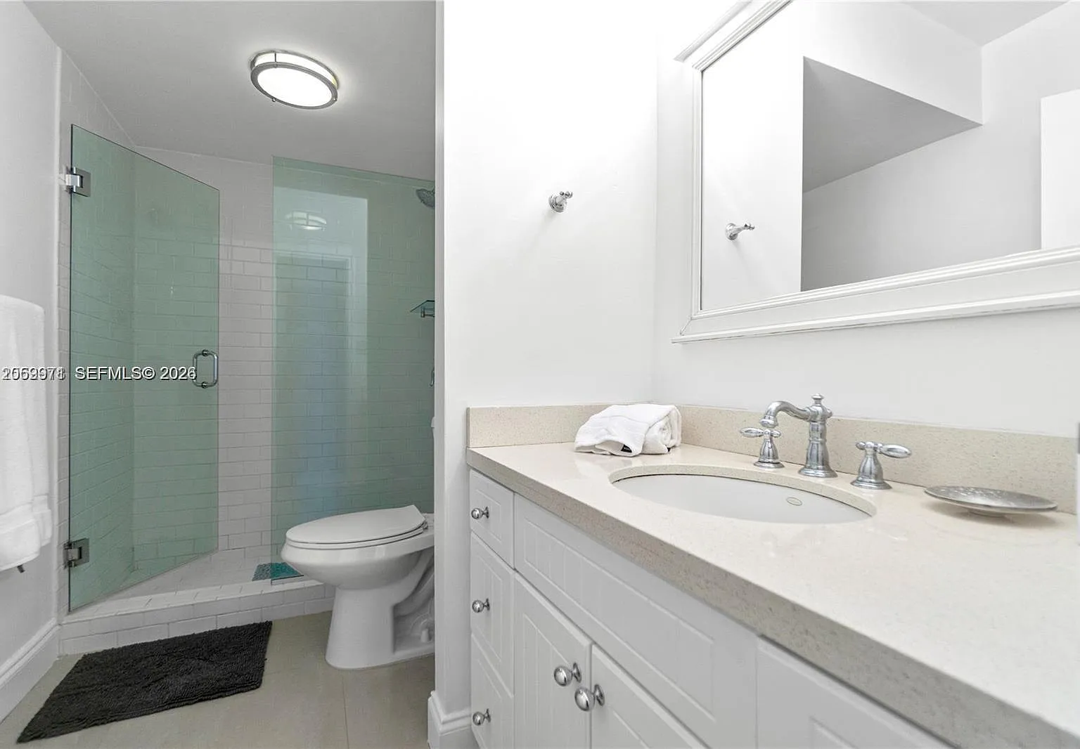 The Decoplage Condo — Photo 4