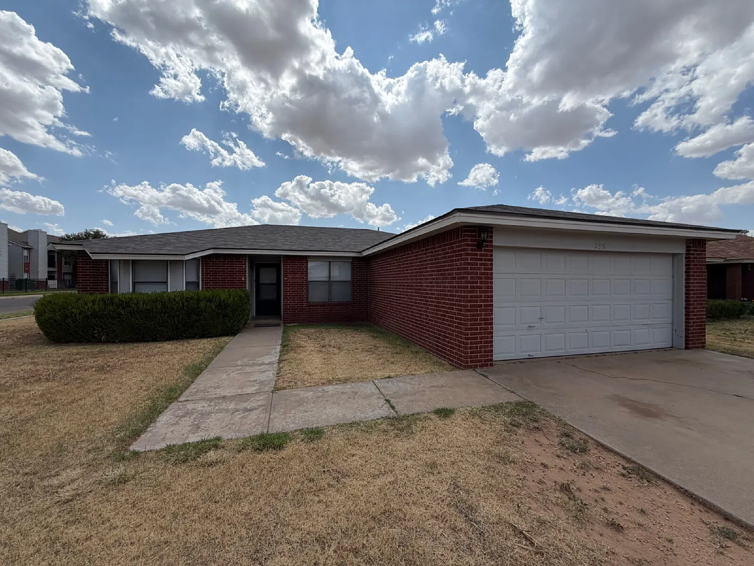 3 bed, 2.0 bath, 1594 sqft, $1,450 — Photo 1