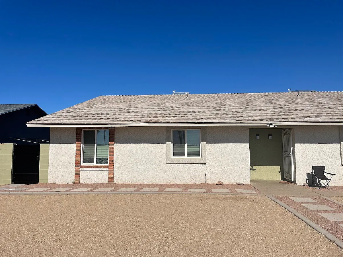 2 bed, 750 sqft, $1,427 — Photo 1