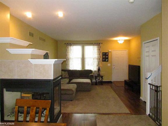 3rd image of 57623 Nicole St
