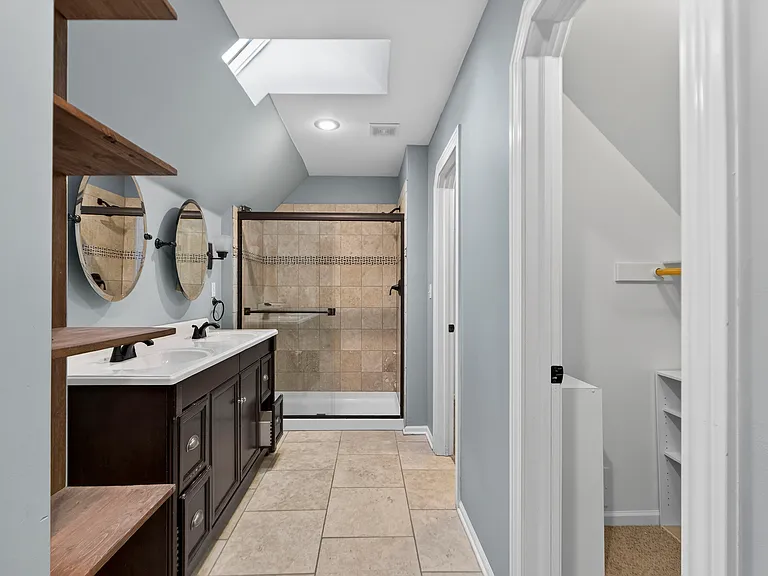 4640 W 70th Ter — Photo 25